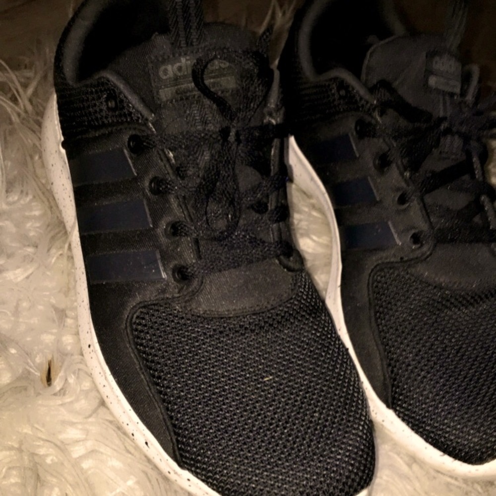 New Adidas sports shoes